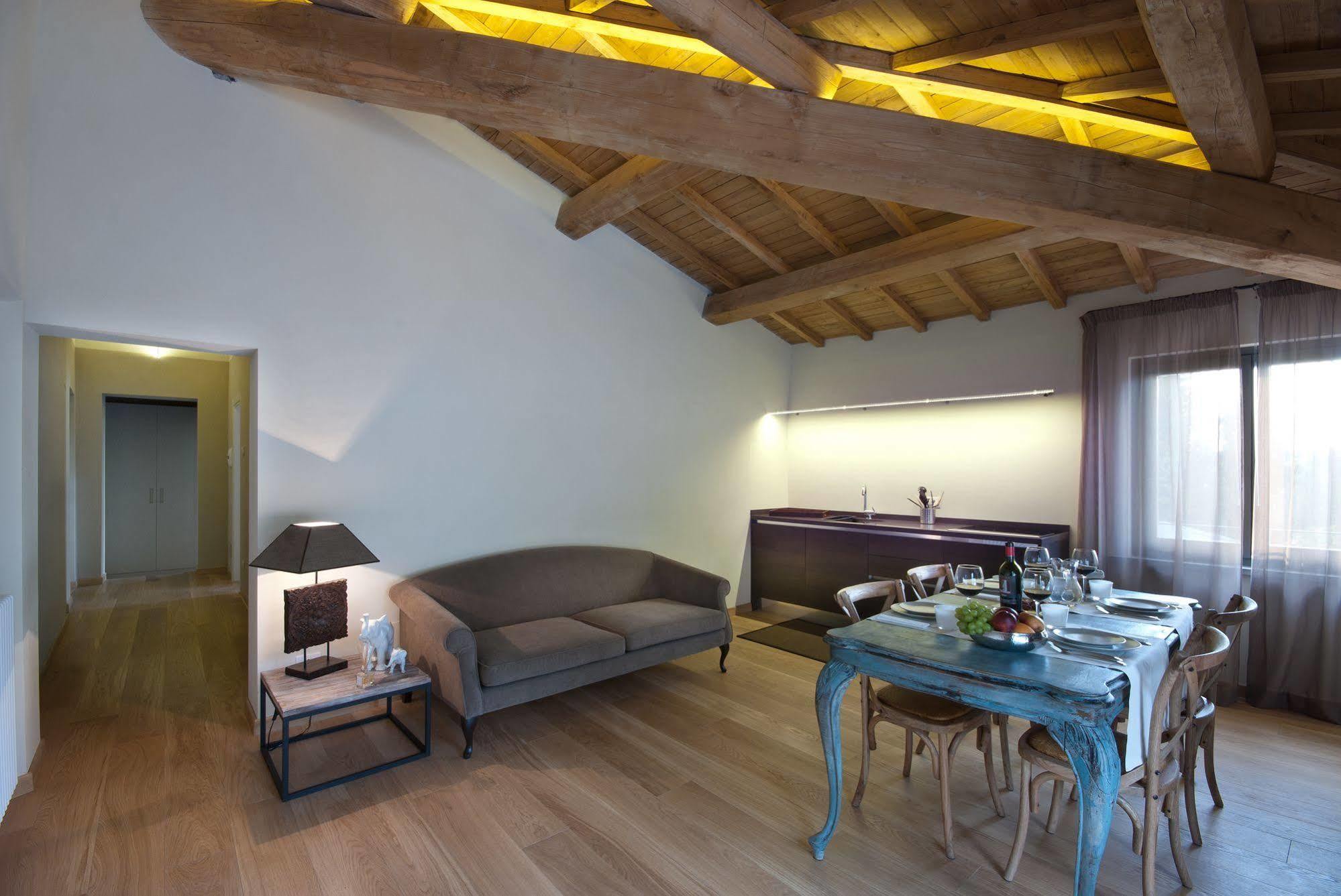 Poste Del Chiugi Villa Petrignano Del Lago Buitenkant foto